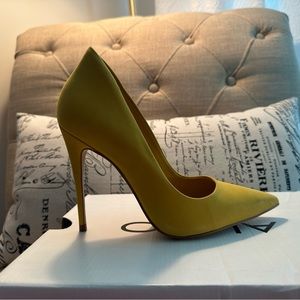 Aldo Light Yellow Cassedy Heels 6.5